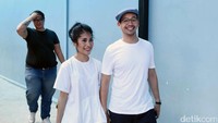 Tara dan Gya saat ditemui di Gedung Trans TV, Kapten Tendean, Jakarta Selatan pada Kamis (19/1/2017). Pool/Noel/detikFoto.