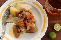 Siang Ini Enaknya Ngemil Jajanan Kue Rangi dan Es Podeng