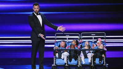 Momen-momen Terbaik di People Choice Awards 2017