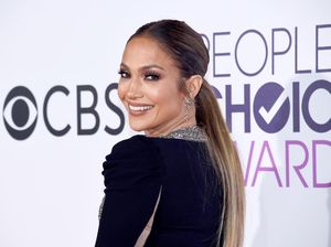 Jennifer Lopez Kucurkan Duit untuk Tim Esports NRG