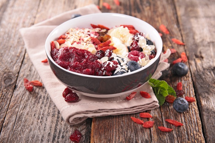 healthy breakfast, smoothie in bowl