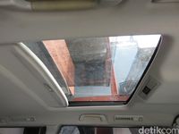 Sunroof Mobil. 