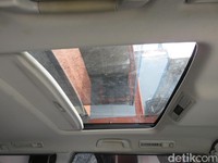 6 Tips Biar Kaca Mobil Nggak Dipecah Maling