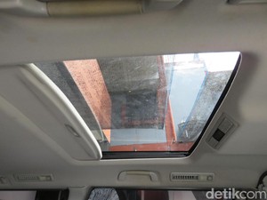 5 Mobil Rp 300 Jutaan yang Sudah Punya Sunroof
