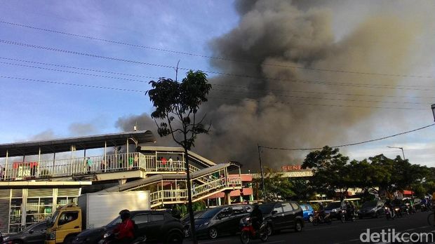 Begini Penampakan Kebakaran di Pasar Senen 
