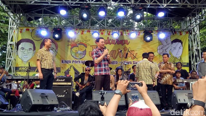 Ahok Harap Acara Pasar Murah Bisa Rutin Digelar di Jakarta