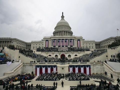 Donald Trump Dilantik Jadi Presiden AS