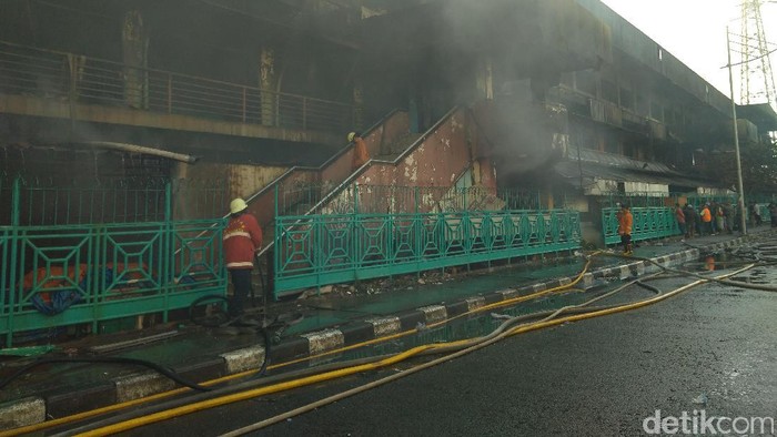 Korban Luka Ringan Kebakaran Pasar Senen Jadi 7 Orang