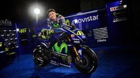 Valentino Rossi akan memimpin Yamaha di musim 2016. Tak lagi bersama Jorge Lorenzo, dia akan berpartner (atau bersaing?) dengan Maverick Vinales. Foto: ist (yamahamotogp.com)