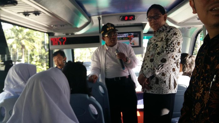 Asyik, Pelajar Jakarta Bisa Rekreasi Gratis Naik Bus dan Kapal