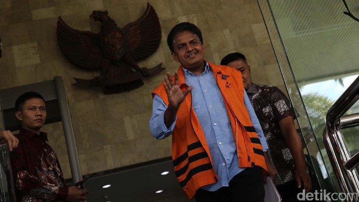 Teman Adik Ipar Jokowi Bersaksi di Sidang Suap Pajak