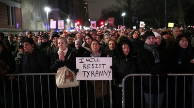 Ribuan Orang di New York Berdemo Jelang Pelantikan Trump