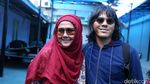 Pulang Umrah, Ria Irawan dan Mayky Jadi Makin Mesra