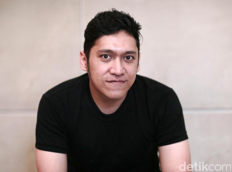 Bernard Batubara Ingin Tulis Novella dan Novel Fantasi Bernard Batubara Ingin Tulis Novella dan Novel Fantasi