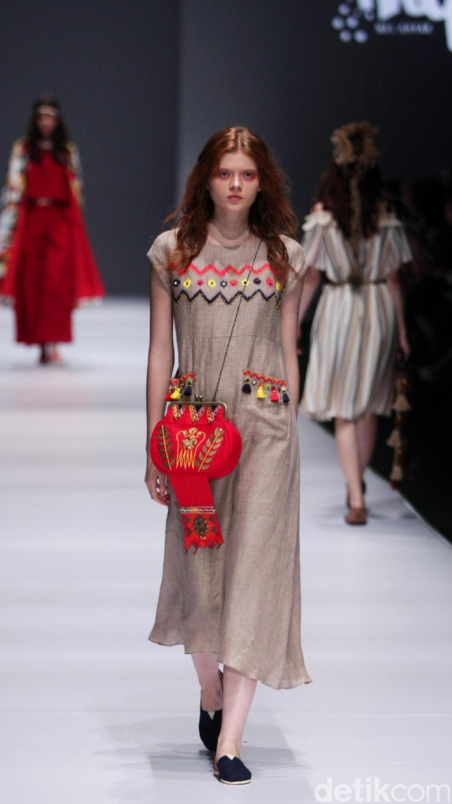 Happa by Mel Ahyar X Andien mengangkat tema Ono Niha di Jakarta Fashion Week 2017. Senayan City. Jakarta. [Foto: Mohammad Abduh/Wolipop]