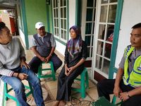 Cerita Dua Polisi Yang Selamatkan Nyawa Balita di Sukabumi