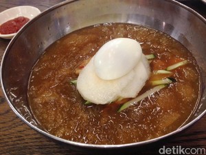 Red Sun : Ada Tuna Kimbap dan Mie Kuah Dingin yang Segar Enak di Sini