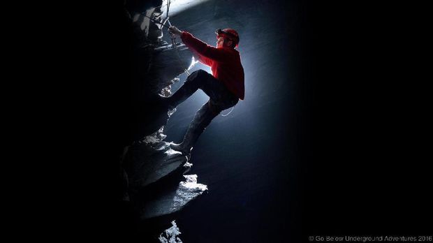 (Go Below Ultimate Xtreme Adventure)