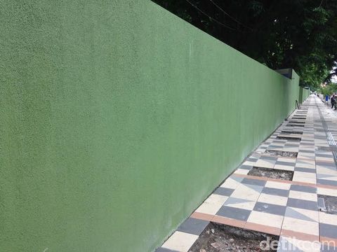 Tembok Kebun Binatang Surabaya akan dimural