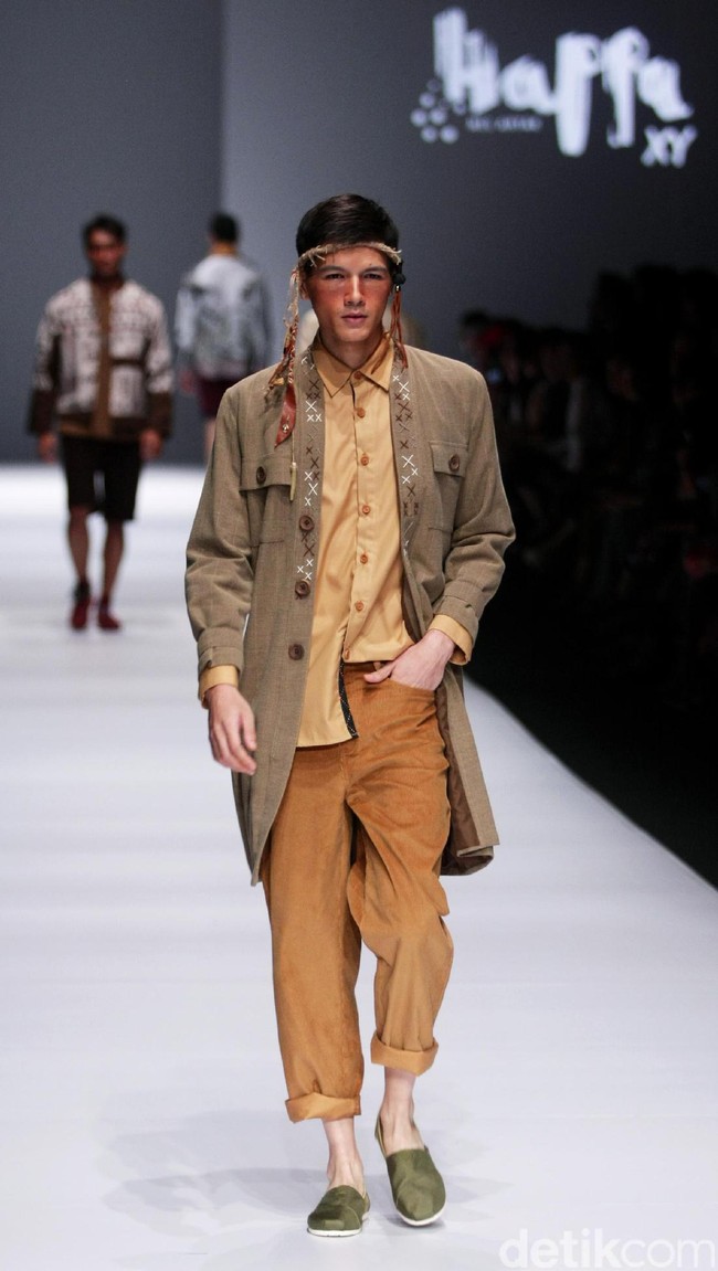 Happa by Mel Ahyar X Andien mengangkat tema Ono Niha di Jakarta Fashion Week 2017. Senayan City. Jakarta. [Foto: Mohammad Abduh/Wolipop]