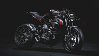 MV Agusta memperkenalkan Dragster 800 Blackout di Motor Bike Expo di Milan, Italia.