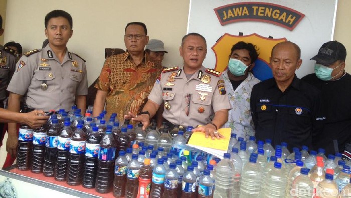 Polisi Tangkap Penjual dan Sita 733 Liter Miras di Semarang