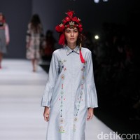 Happa by Mel Ahyar X Andien mengangkat tema Ono Niha di Jakarta Fashion Week 2017. Senayan City. Jakarta. [Foto: Mohammad Abduh/Wolipop]