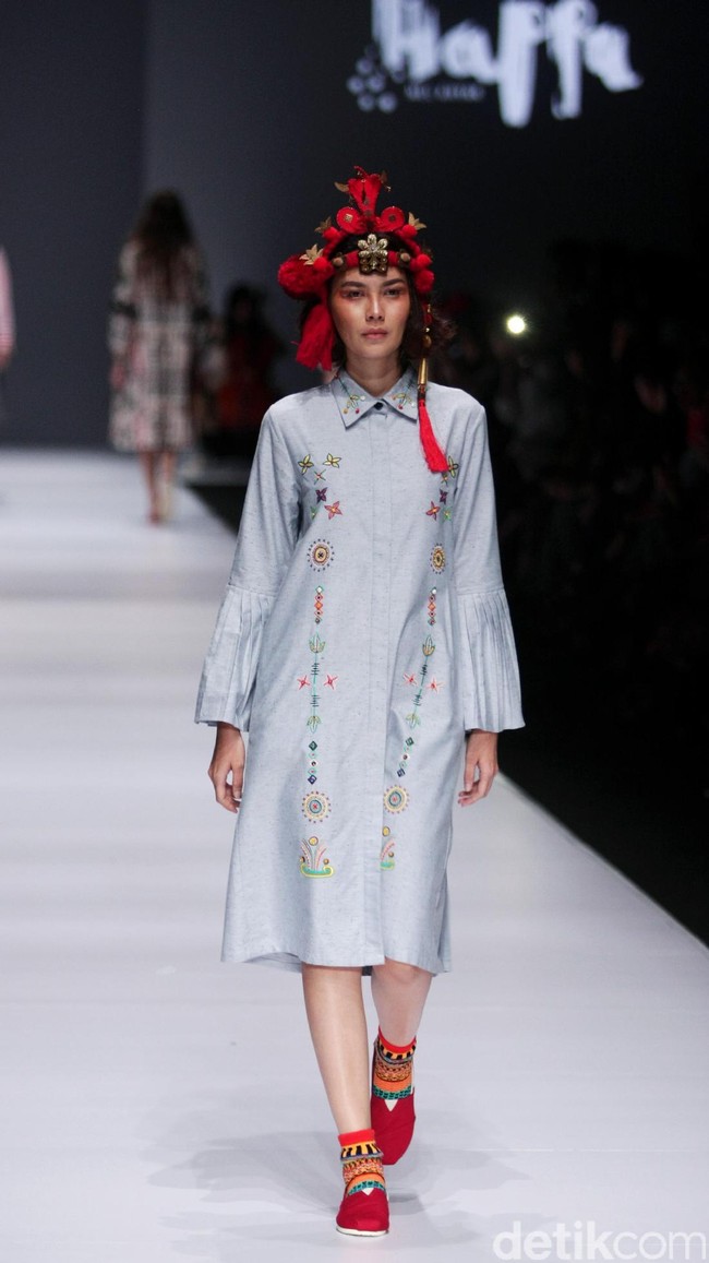 Happa by Mel Ahyar X Andien mengangkat tema Ono Niha di Jakarta Fashion Week 2017. Senayan City. Jakarta. [Foto: Mohammad Abduh/Wolipop]