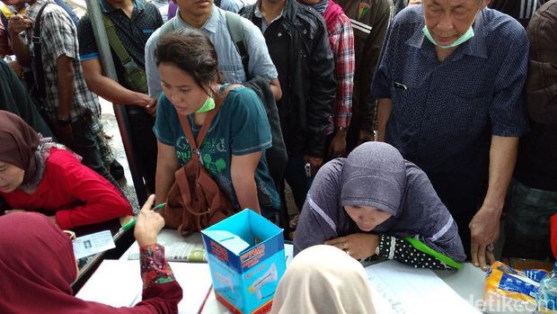 Pedagang Korban Kebakaran Pasar Senen Mulai Antre Daftar Relokasi