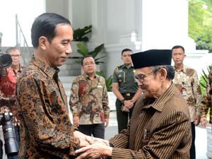 Telepon Habibie, Jokowi: Semoga Segera Sehat