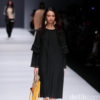 Happa by Mel Ahyar X Andien mengangkat tema Ono Niha di Jakarta Fashion Week 2017. Senayan City. Jakarta. [Foto: Mohammad Abduh/Wolipop]