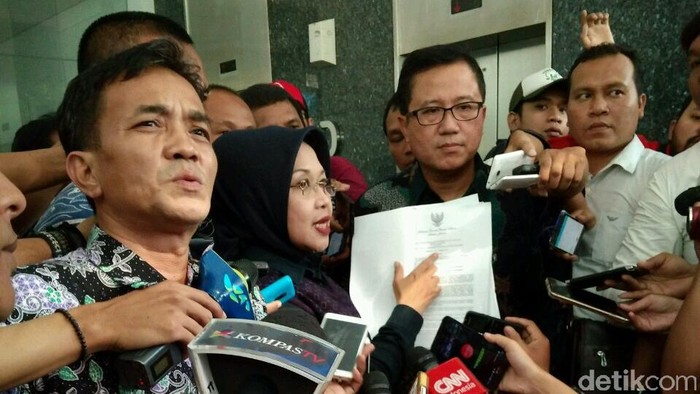 Sylviana Murni Diperiksa 7 Jam Terkait Dana Bansos