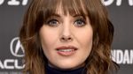 Alison Brie Semakin Mempesona dengan Gaya Rambut Pendek