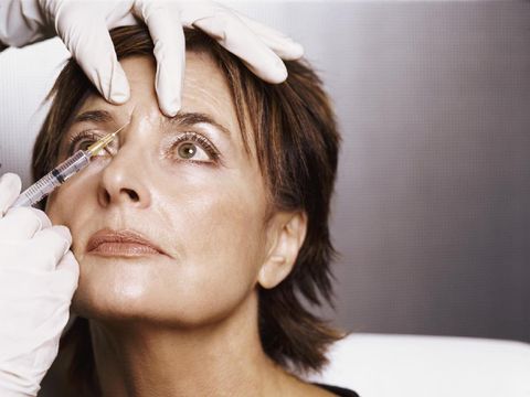 Mengenal Perawatan Pengencangan Wajah Favorit Selain Botox dan Filler