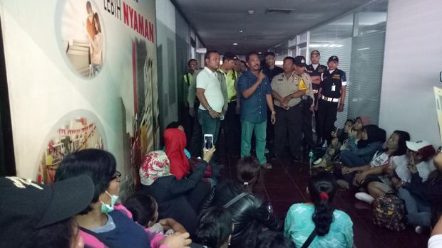 Pedagang mengancam akan berjualan di jalur TransJ.