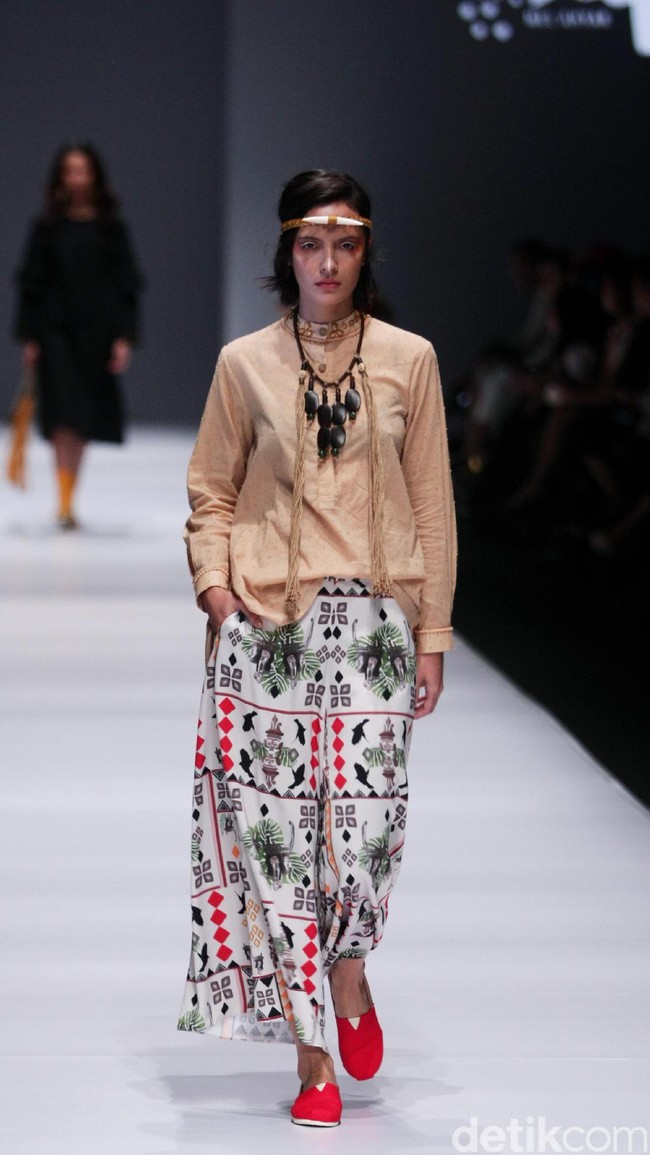 Happa by Mel Ahyar X Andien mengangkat tema Ono Niha di Jakarta Fashion Week 2017. Senayan City. Jakarta. [Foto: Mohammad Abduh/Wolipop]