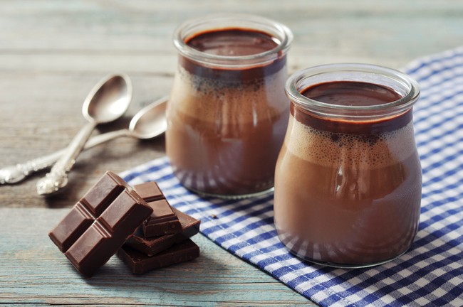 Yuk, Bikin Puding Cokelat Saus Vanilla dengan 4 Langkah Ini