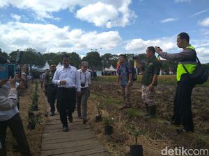 Mentan Cerita Ada Petani di Taiwan Berpenghasilan Rp 3 M/Bulan