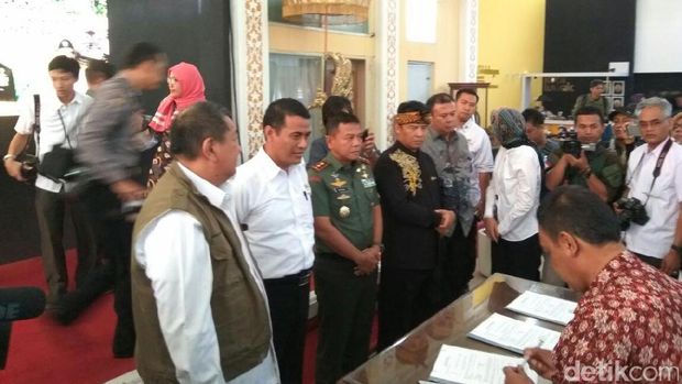 Menteri Pertanian Amran Sulaiman kunjungan kerja di Bandung