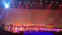 Lagu Damai ciptaan Guruh Soekarno Putra pun menjadi lagu terakhir yang menutup konser malam itu. Foto: Dyah Paramita Saraswati