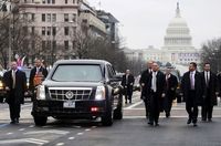 Melihat Lagi Mobil Putin dan Trump yang Aman dari Serangan Bom