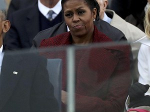 Ekspresi Michelle Obama di Pelantikan Trump Jadi Meme Lucu