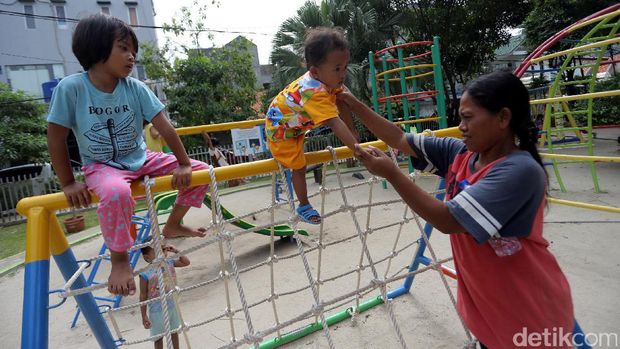 Sarana Bermain Anak RPTRA Kenanga Cideng