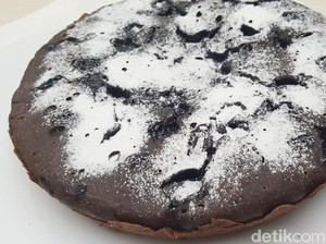 Video Resep: Rice Cooker Chocolate Cake