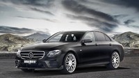 E-Class versi Brabus ini mendapatkan beberapa perubahan. Mulai dari eksterior, mobil ini dibekali air intake dan spoiler lip sehingga menambah kesan agresif serta mengurangi daya angkat mobil saat dipacu dengan kecepatan tinggi.