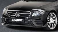 Dengan biaya tambahan, konsumen juga ditawarkan pelek alloy berbagai ukuran mulai 18 inci hingga 21 inci. Pelek 21 inci dibalut dengan ban performa tinggi dari Yokohama, Continental atau Pirelli berukuran 255/30 ZR21 di depan dan 295/25 ZR21 di belakang.