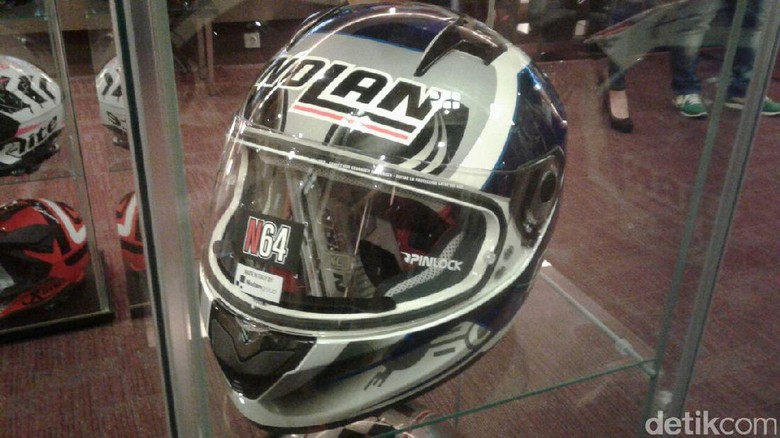 Helm Nolan Foto: Khairul Imam Ghozali Helm Nolan Foto: Khairul Imam Ghozali