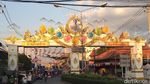Suguhan di Pasar Malam Thailand: Ulat Goreng