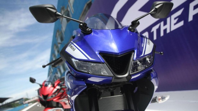 Menjajal Bayinya R6, Yamaha R15 di Sirkuit Sentul