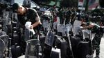 Anggota TNI Ikut Amankan Polda Metro Jaya
